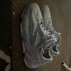 Yeezy 700 interiA 7/10 conditions